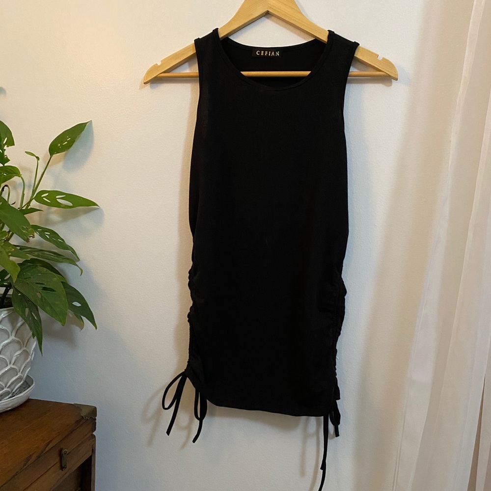 Side shirring top